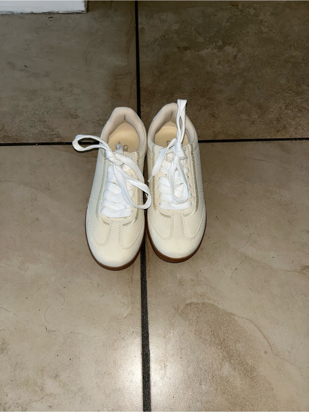 Cider Cream Women's Sneakers with Gum Sole